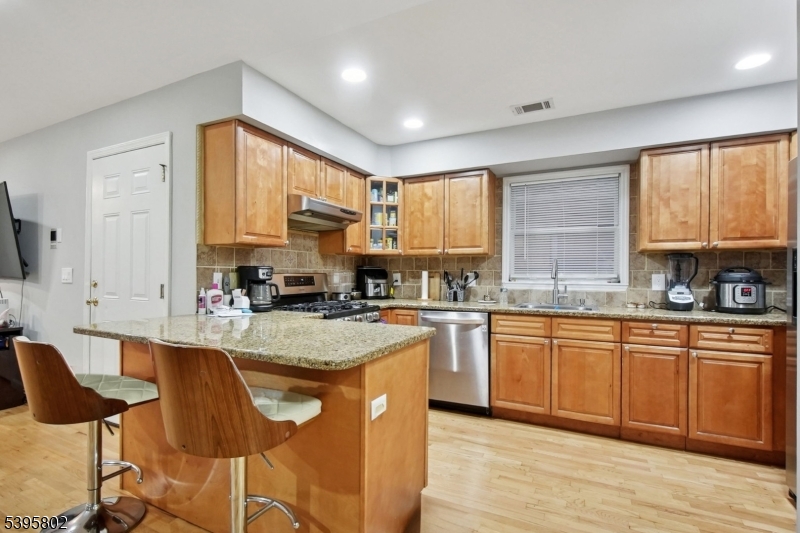 433 Linden Avenue Elizabeth, NJ 07202 - Photo 25 of 26