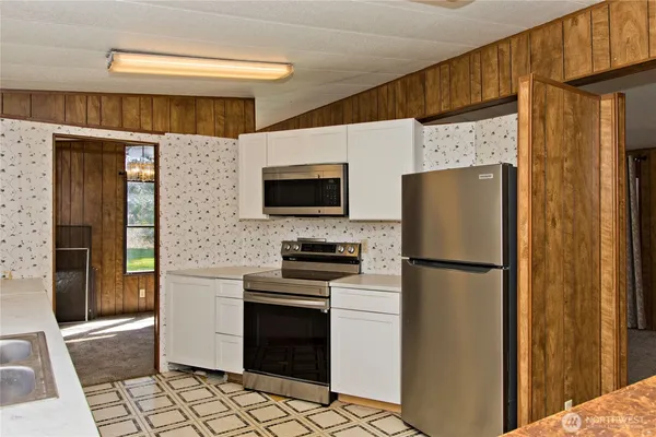 $350,000 | 30870 Cumberland Kanaskat Road, Ravensdale, WA 98051