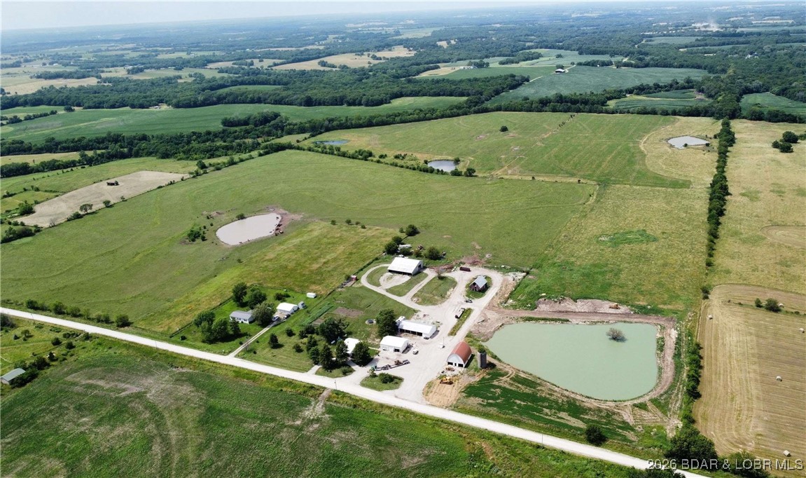 809 Southwest 300th Road Centerview, MO 64019 - Photo 3 of 43