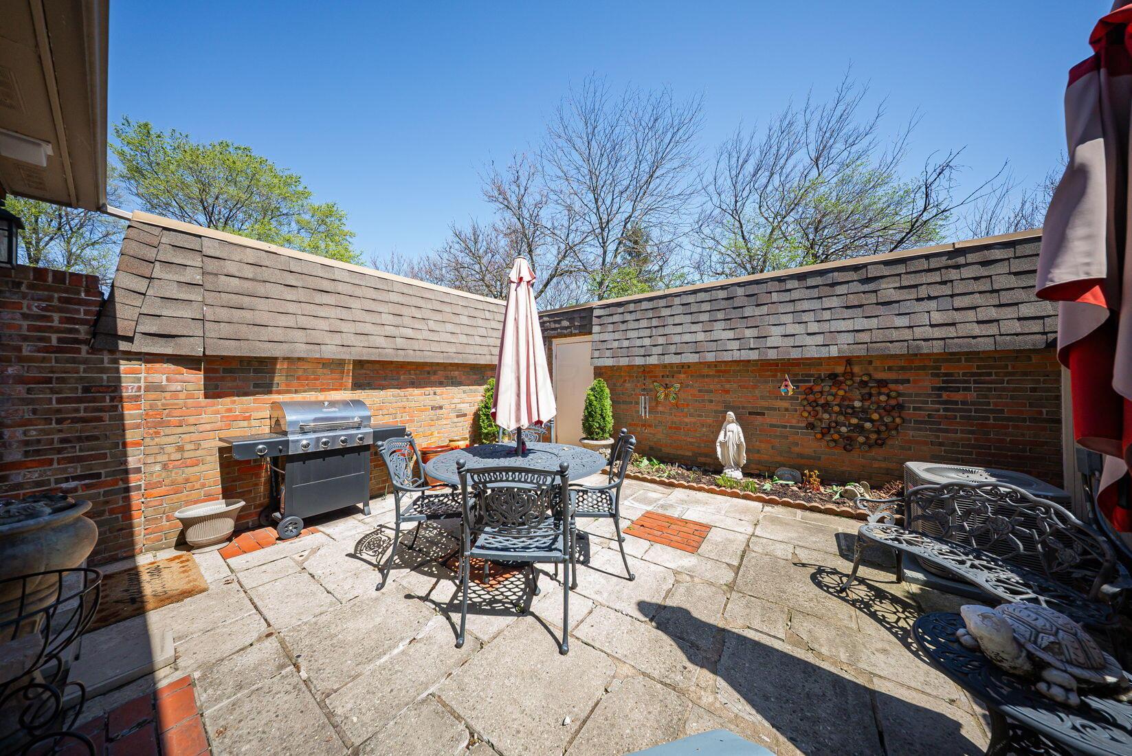 3600 Reed Road, Unit 16 Columbus, OH 43220 - Photo 39 of 45 43-web-or-mls-Maria Milligan - 3600 Reed