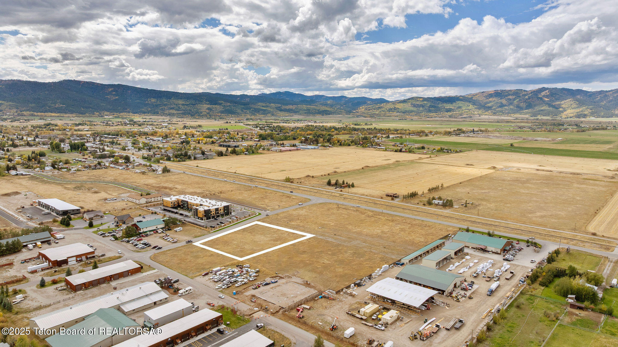 342 Larkspur Avenue Victor, ID 83455 - Photo 4 of 21 DJI_20250929043759_0184_D