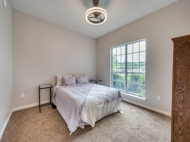 $1,450 | 1603 Marsh Lane, Unit 308, Carrollton, TX 75006