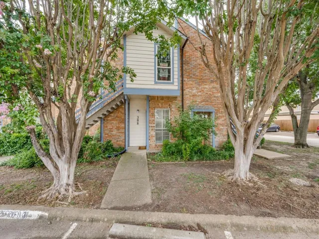 $1,450 | 1603 Marsh Lane, Unit 308, Carrollton, TX 75006