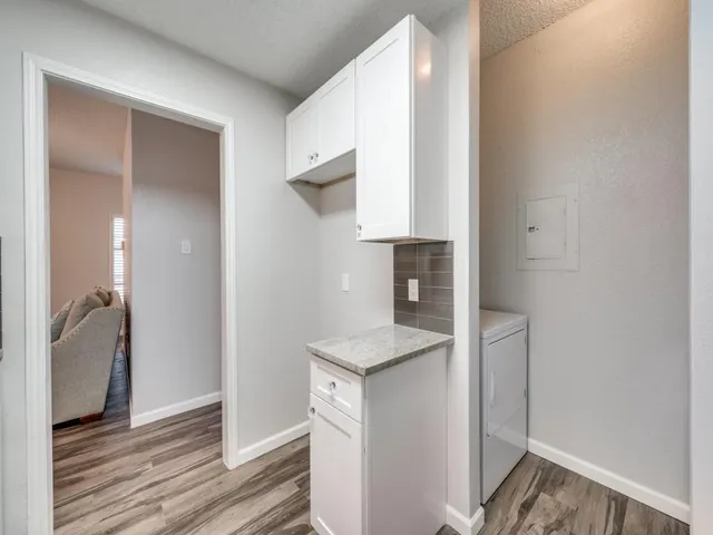 $1,450 | 1603 Marsh Lane, Unit 308, Carrollton, TX 75006