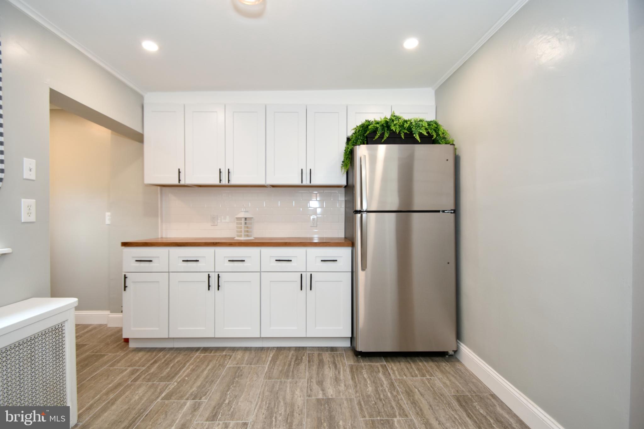 2637 Edgemont Street Philadelphia, PA 19125 - Photo 13 of 36