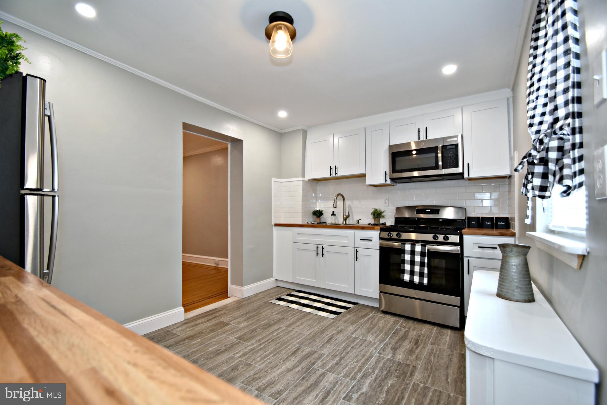 2637 Edgemont Street Philadelphia, PA 19125 - Photo 16 of 36