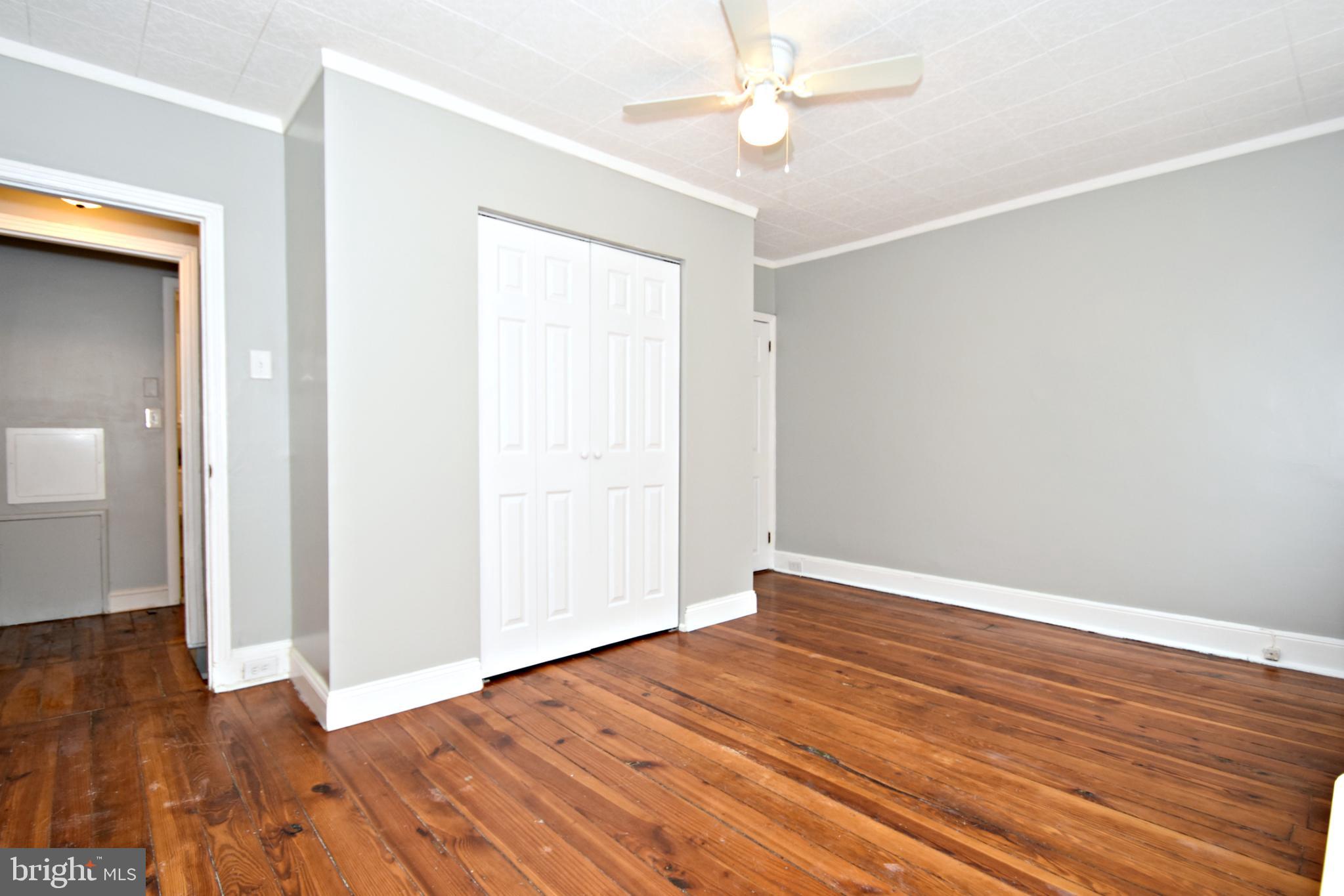 2637 Edgemont Street Philadelphia, PA 19125 - Photo 19 of 36