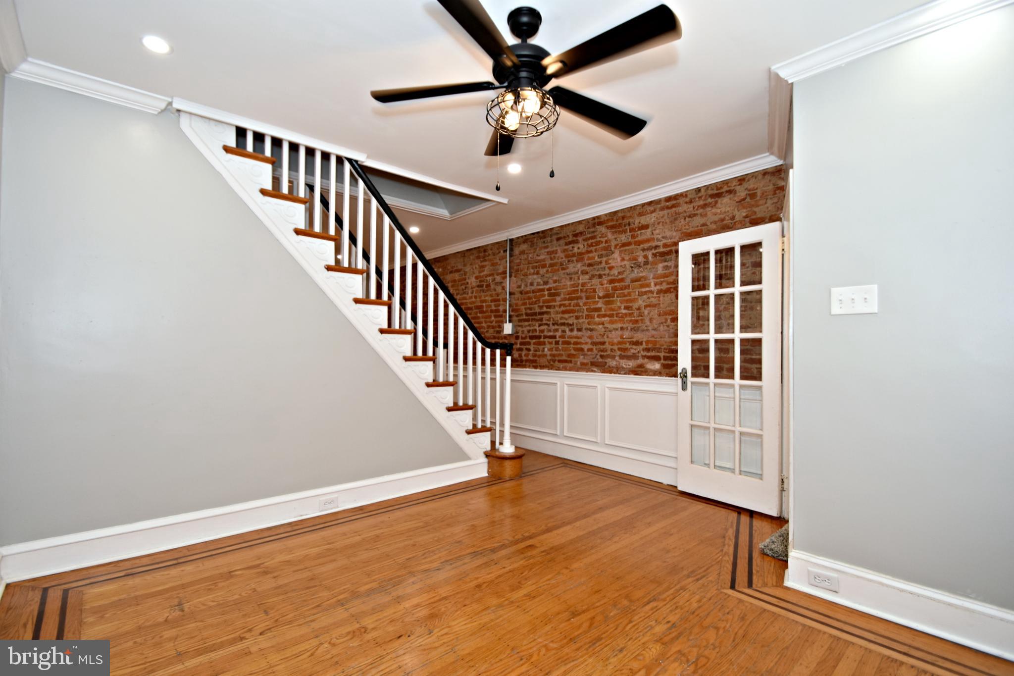 2637 Edgemont Street Philadelphia, PA 19125 - Photo 3 of 36