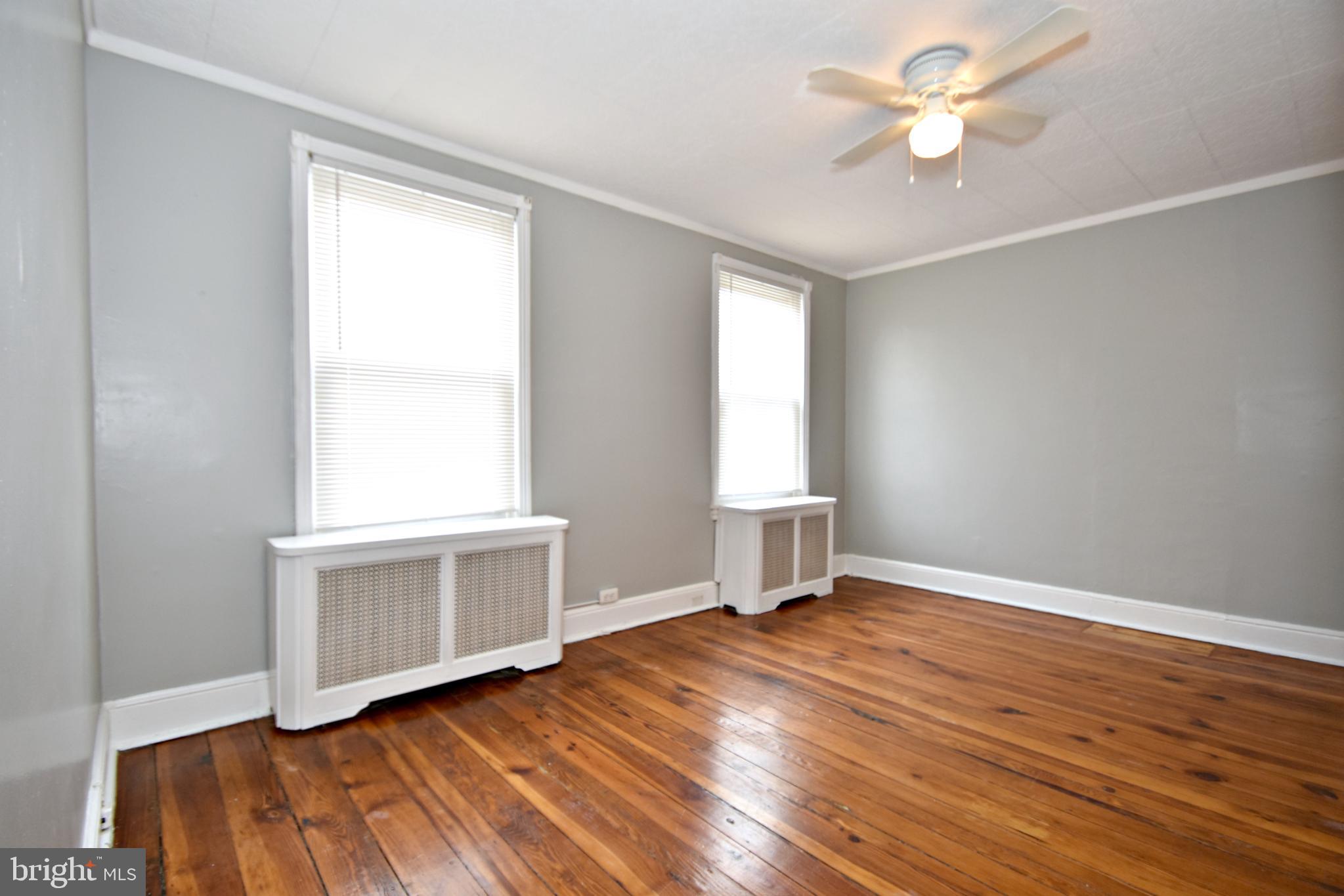 2637 Edgemont Street Philadelphia, PA 19125 - Photo 25 of 36