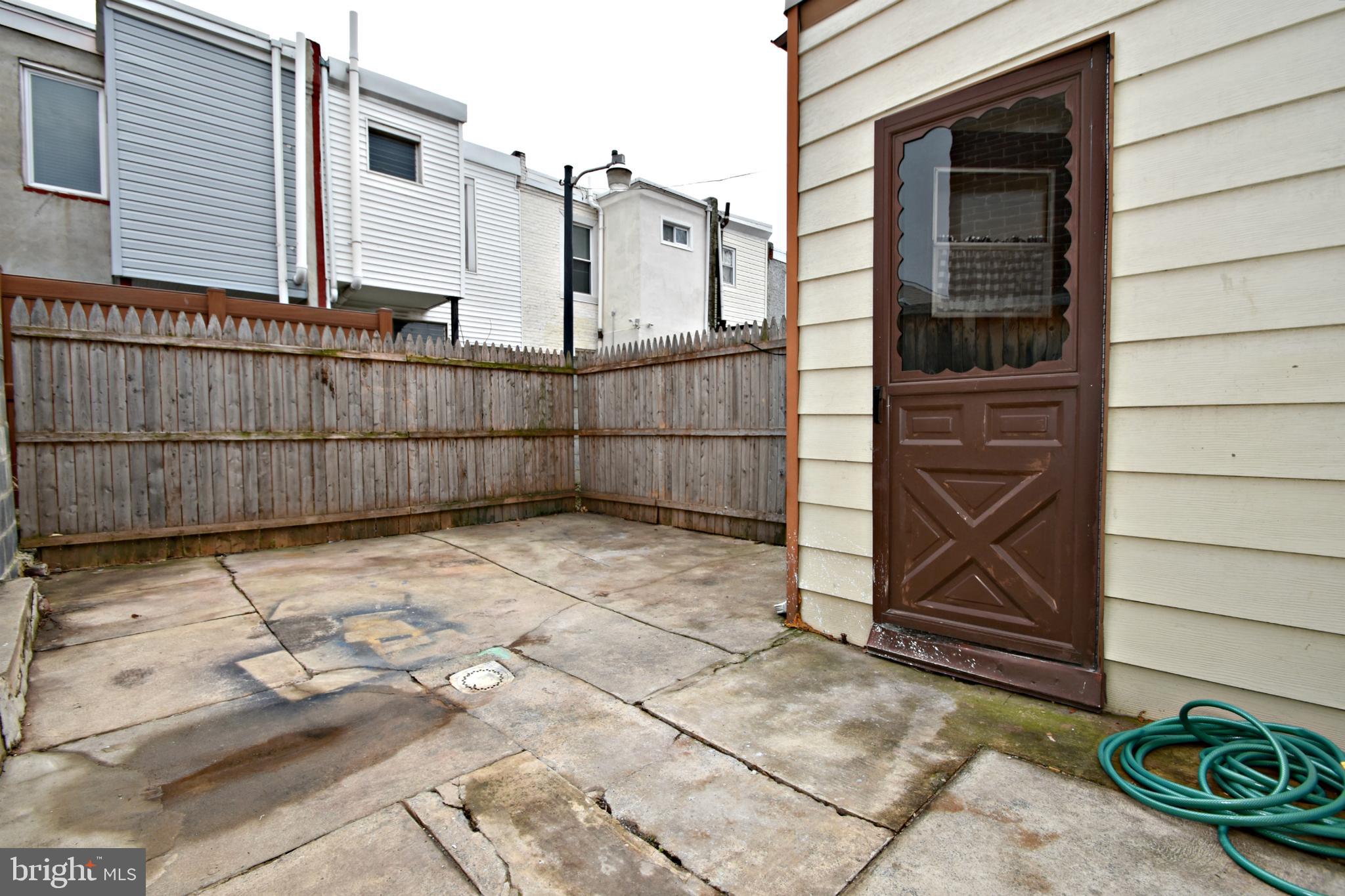2637 Edgemont Street Philadelphia, PA 19125 - Photo 32 of 36