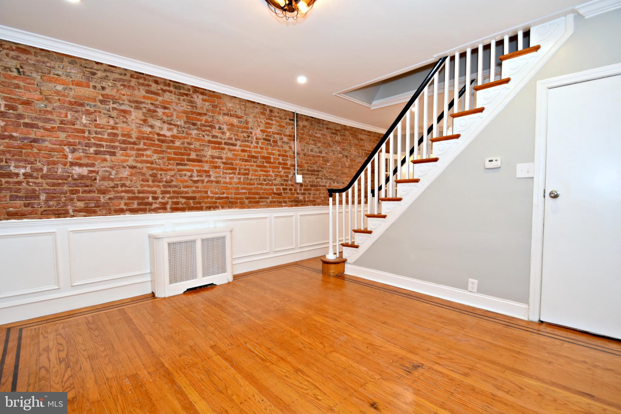 2637 Edgemont Street Philadelphia, PA 19125 - Photo 8 of 36