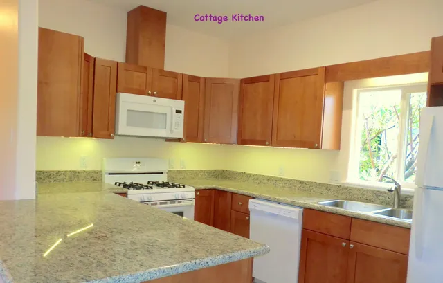 $1,999,808 | 22 Hale Lio Place, Haiku, HI 96708