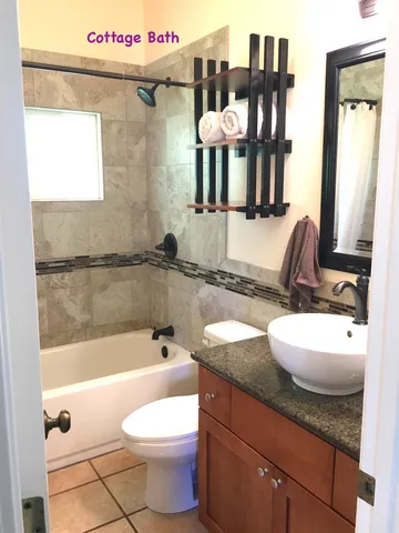 $1,999,808 | 22 Hale Lio Place, Haiku, HI 96708