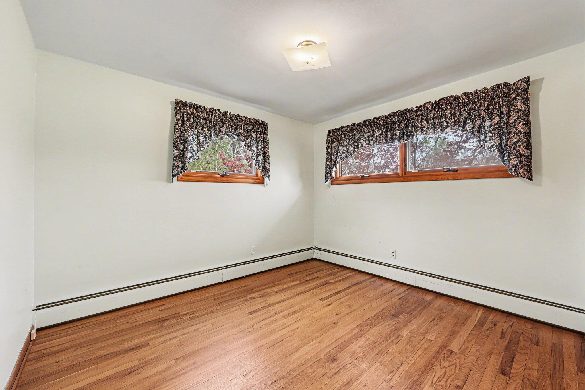6595 Napier Road Plymouth, MI 48170 - Photo 16 of 35 016_file_4608
