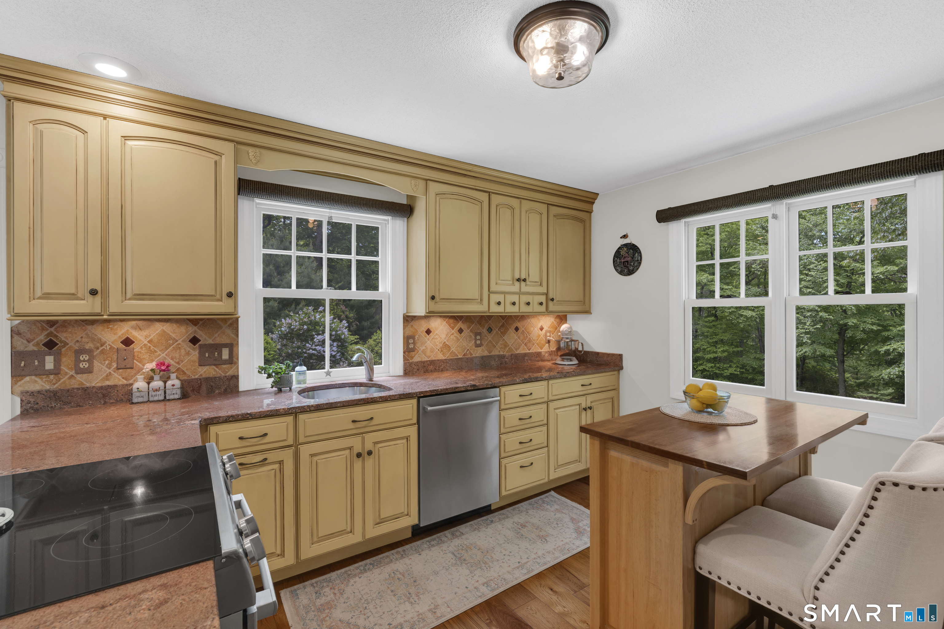57 Weiss Road Haddam, CT 06438 - Photo 10 of 39 Quality cabinetry and appliances