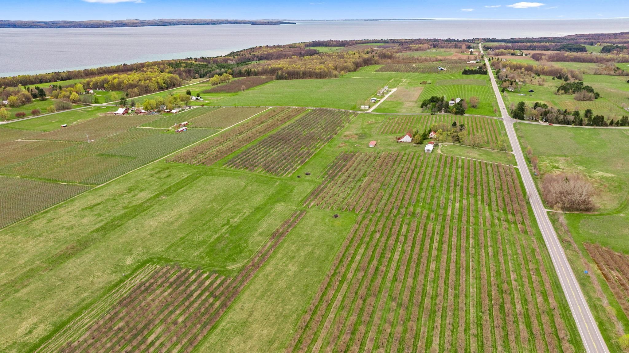 17835 Center Road Traverse City, MI 49686 - Photo 14 of 20