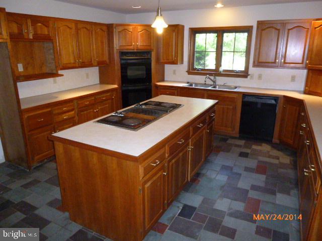 1450 Shumaker Road Manheim, PA 17545 - Photo 12 of 25