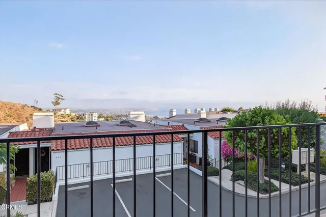 $899,000 | 925 Vallecito Drive, Ventura, CA 93001