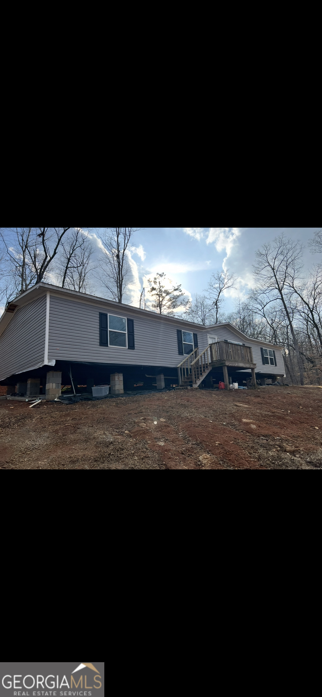 567 Suttles Road Martin, GA 30557 - Photo 2 of 16