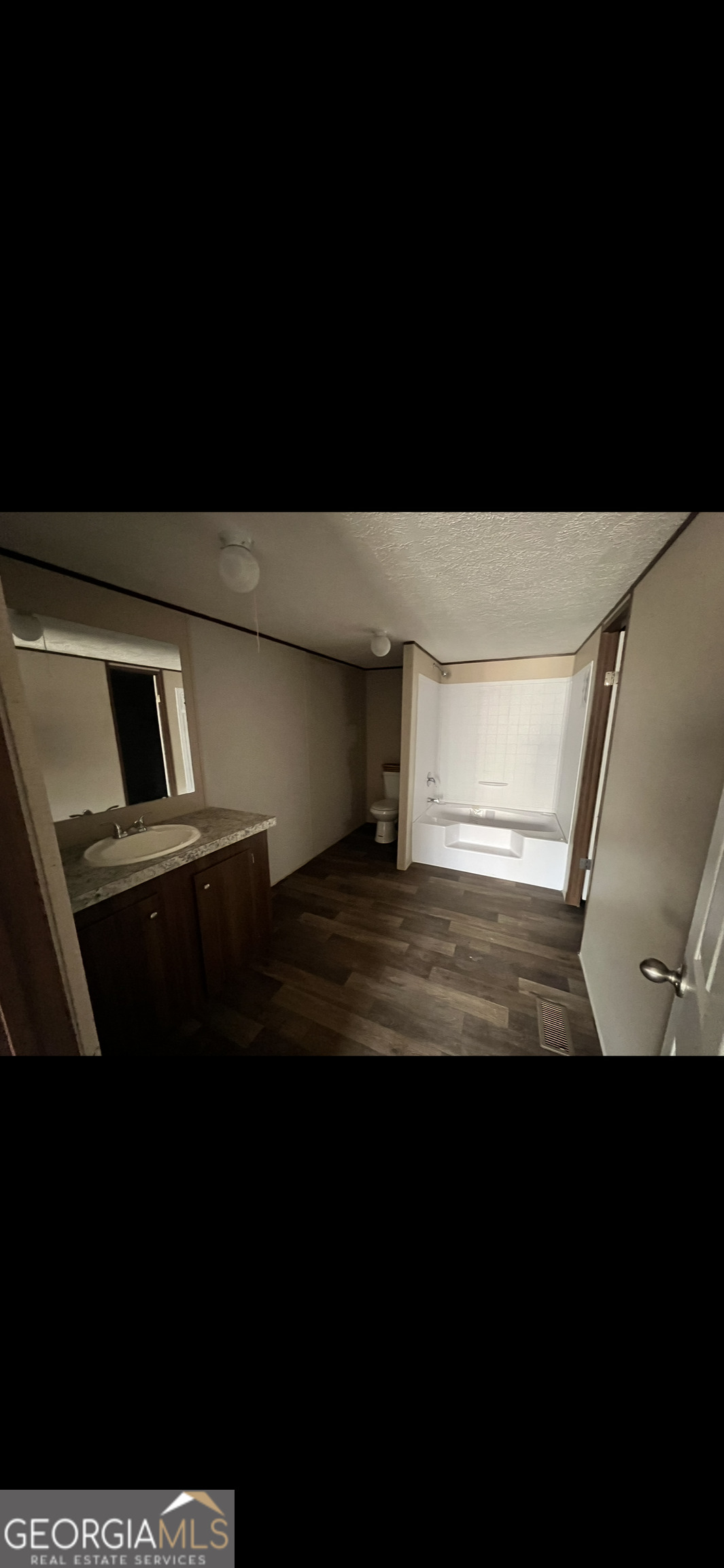 567 Suttles Road Martin, GA 30557 - Photo 9 of 16