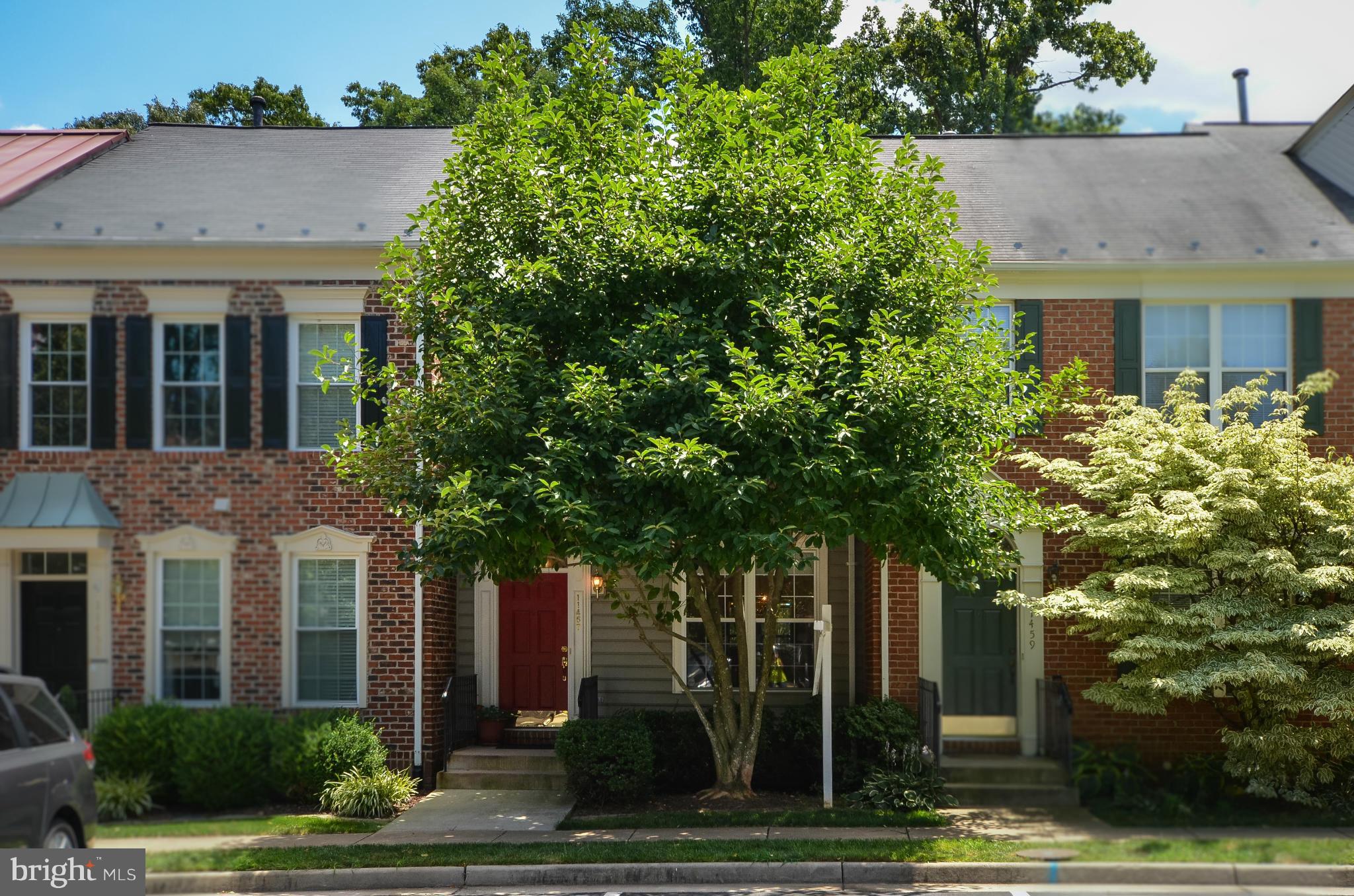 11457 Heritage Commons Way Reston, VA 20194 - Photo 1 of 30 Exterior (Front)