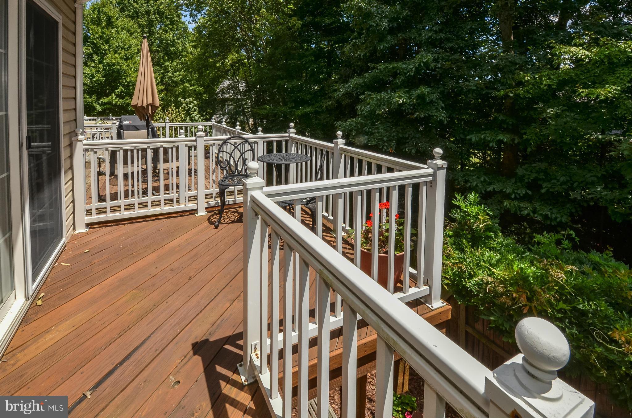 11457 Heritage Commons Way Reston, VA 20194 - Photo 25 of 30 Exterior (Rear)