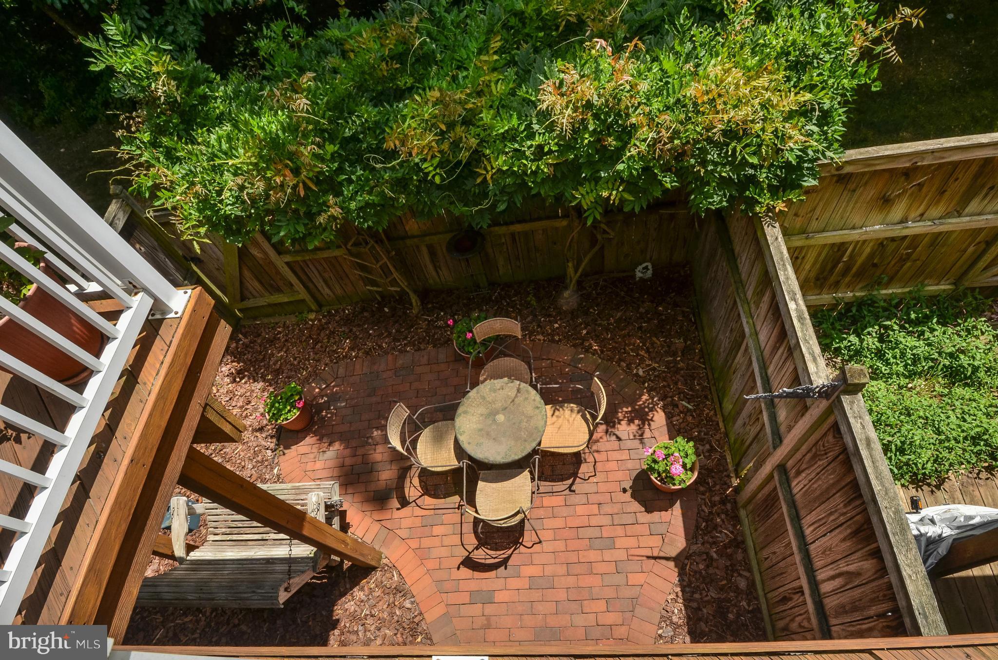 11457 Heritage Commons Way Reston, VA 20194 - Photo 27 of 30 Exterior (Rear)
