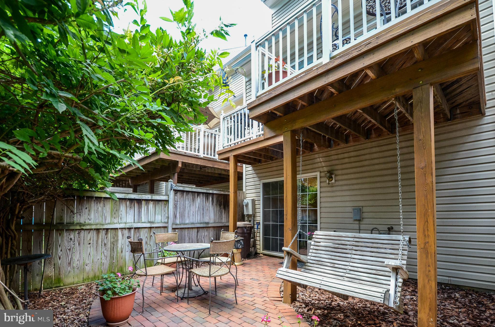 11457 Heritage Commons Way Reston, VA 20194 - Photo 29 of 30 Exterior (Rear)