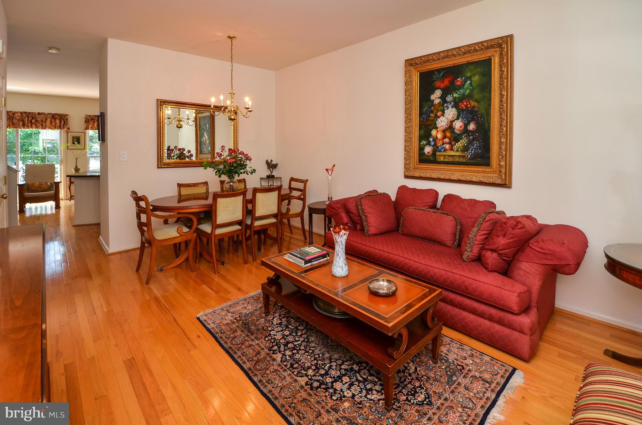 11457 Heritage Commons Way Reston, VA 20194 - Photo 4 of 30 Living Room