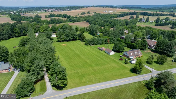 $679,900 | 445 Berkeley Model Steinfelt Road, Red Lion, PA 17356
