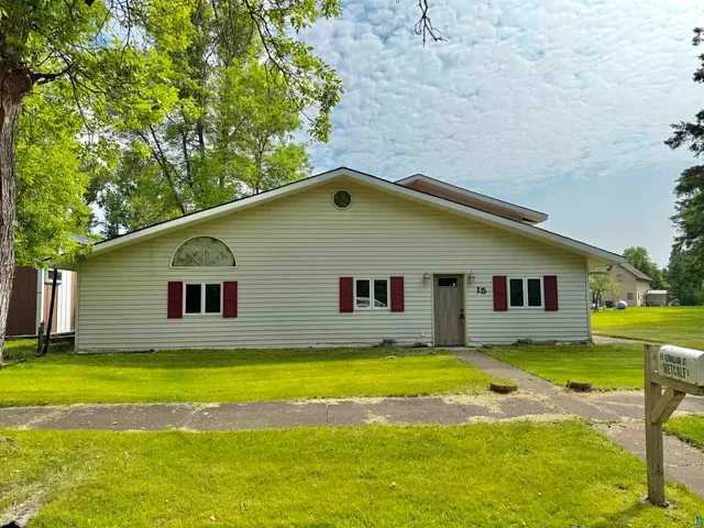 $275,000 | 15 Vermillion Street, Carlton, MN 55718