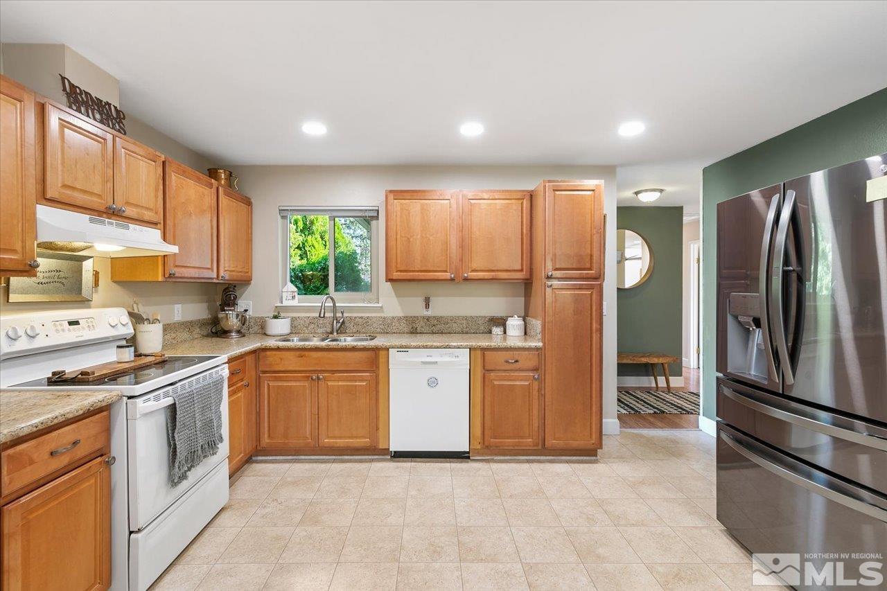 1375 Rayburn Drive Reno, NV 89503 - Photo 14 of 33 Photo 14