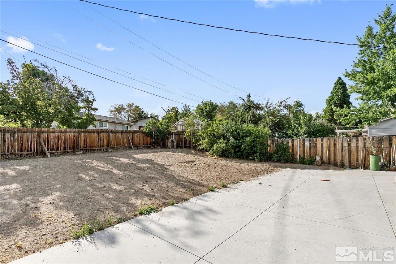 1375 Rayburn Drive Reno, NV 89503 - Photo 5 of 33 Photo 5