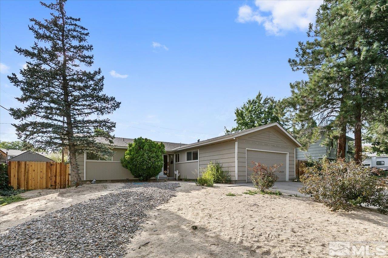 1375 Rayburn Drive Reno, NV 89503 - Photo 6 of 33 Photo 6