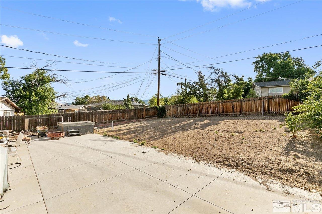 1375 Rayburn Drive Reno, NV 89503 - Photo 7 of 33 Photo 7