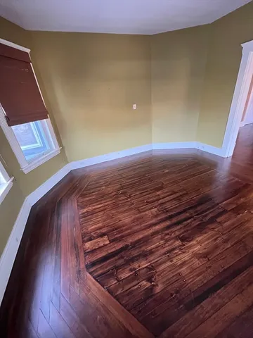 $2,600 | 82 Salem Street, Unit 2, Lawrence, MA 01843