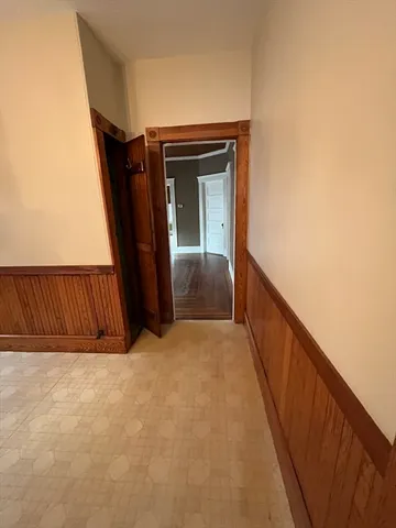 $2,600 | 82 Salem Street, Unit 2, Lawrence, MA 01843