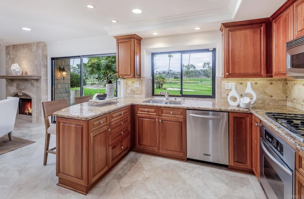 4035 Avenida Brisa Rancho Santa Fe, CA 92091 - Photo 5 of 29