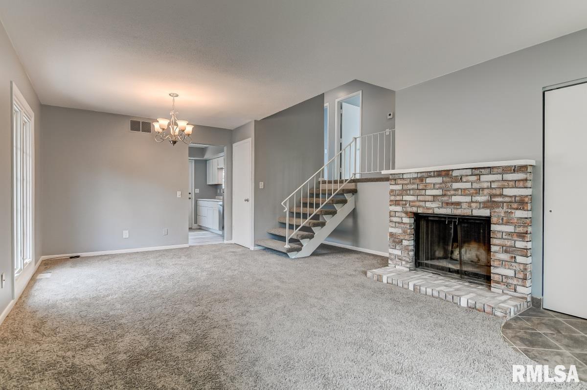 2505 Somerton Road Springfield, IL 62702 - Photo 5 of 28