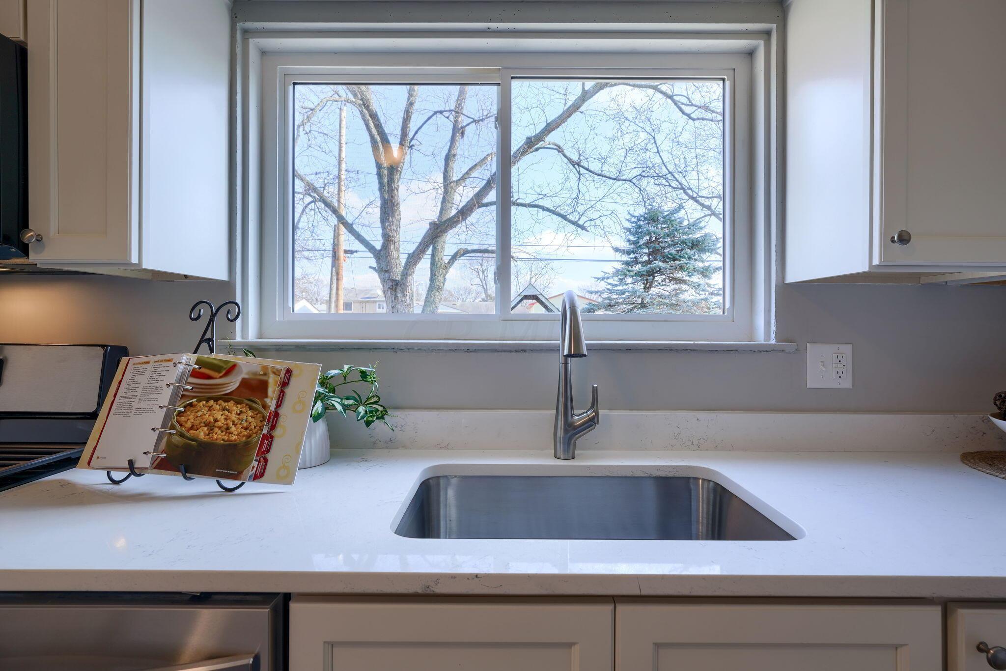 2520 Daily Road Columbus, OH 43232 - Photo 8 of 21 New Windows, Sink, & Countertops