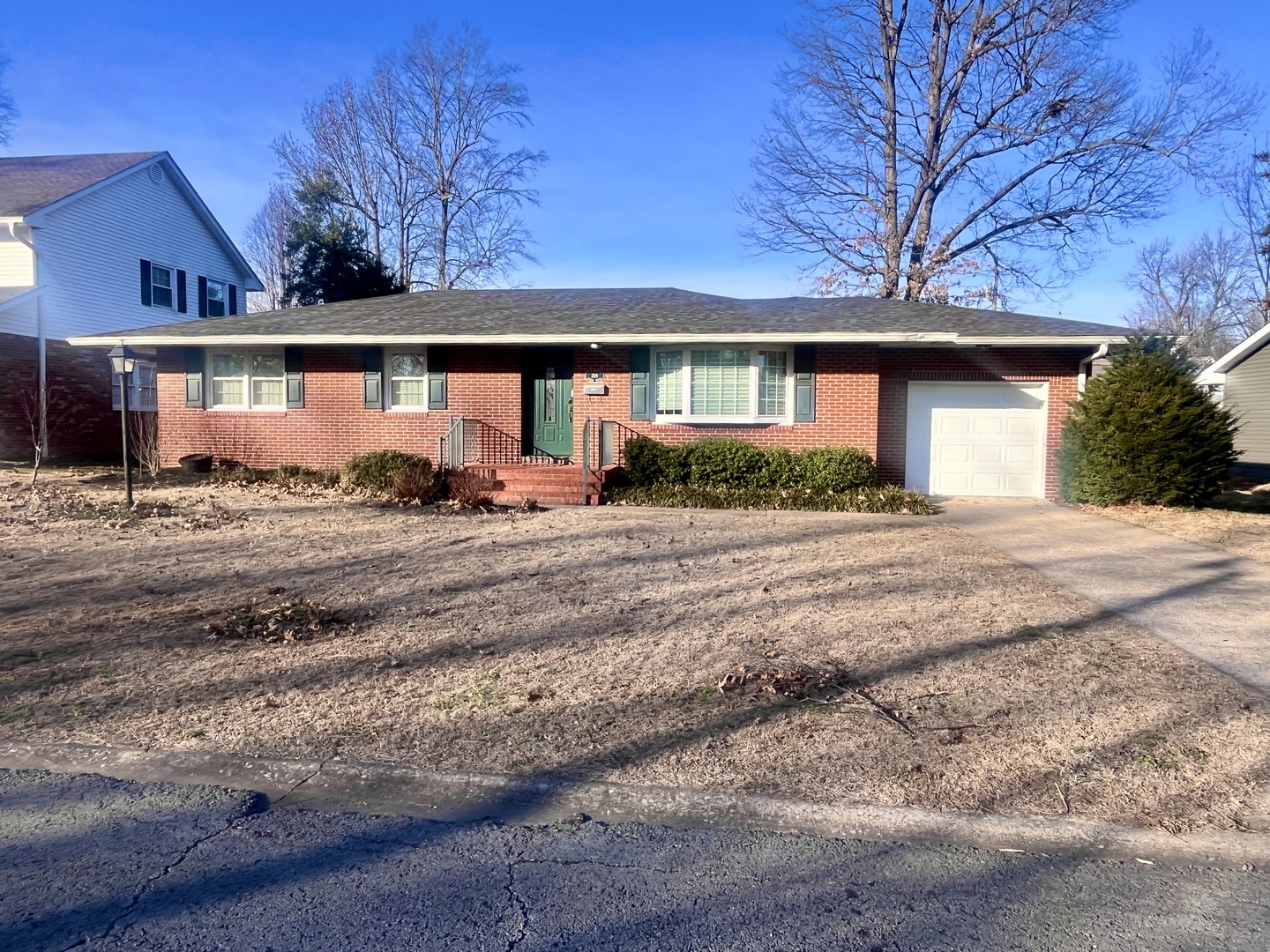 209 Baker Street Metropolis, IL 62960 - Photo 1 of 42