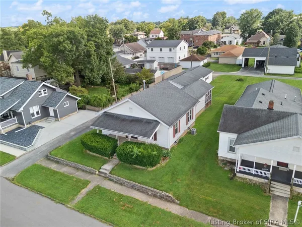 $215,000 | 1516 17th Street, Bedford, IN 47421