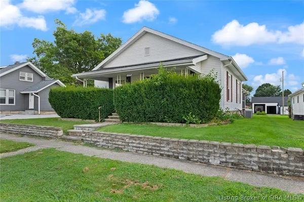 $215,000 | 1516 17th Street, Bedford, IN 47421