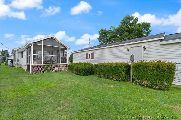 $215,000 | 1516 17th Street, Bedford, IN 47421