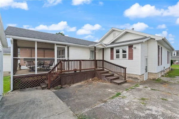 $215,000 | 1516 17th Street, Bedford, IN 47421