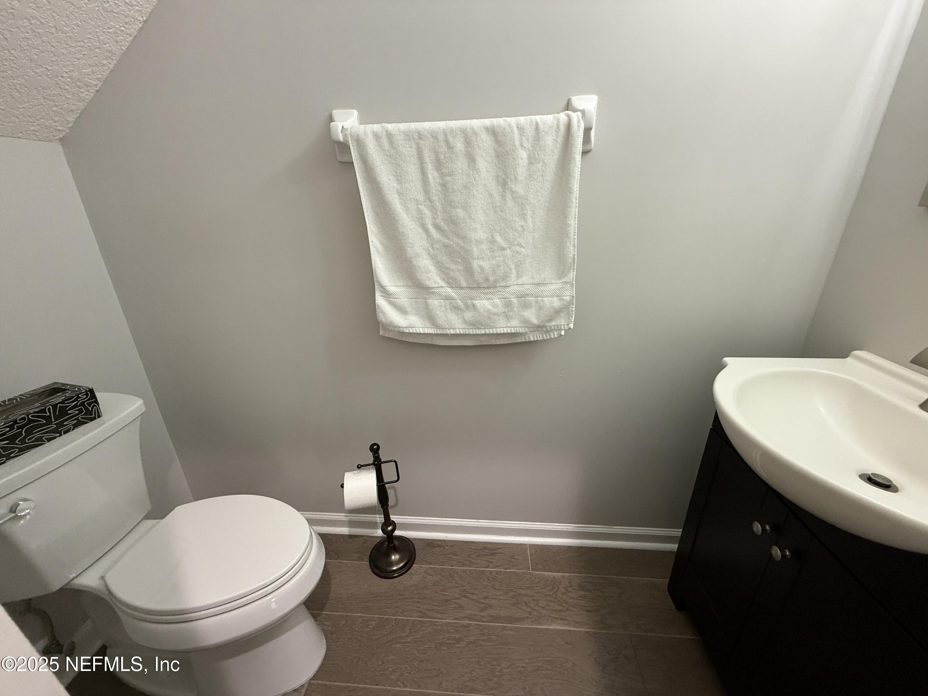 1010 Garrison Drive St. Augustine, FL 32092 - Photo 33 of 40 Downstairs Half Bath