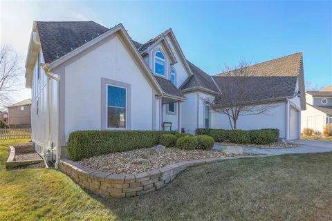 $490,000 | 18235 West 156th Street, Olathe, KS 66062