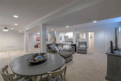 $490,000 | 18235 West 156th Street, Olathe, KS 66062