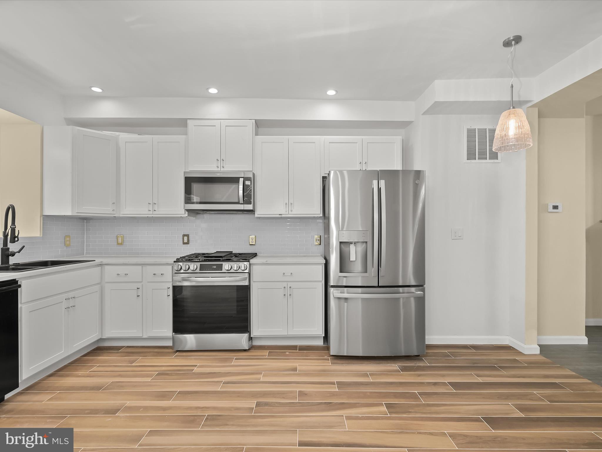 703 North Woodington Road Baltimore, MD 21229 - Photo 1 of 29 woodington018