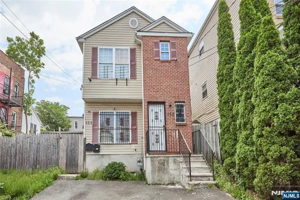 $735,000 | 464-466 South 16th Street, Newark, NJ 07103